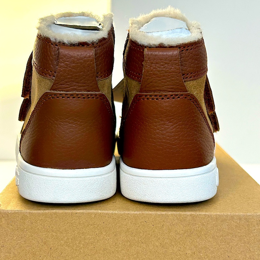 NWT Kids UGG shoes size Toddler 10 - Picture 6 of 14